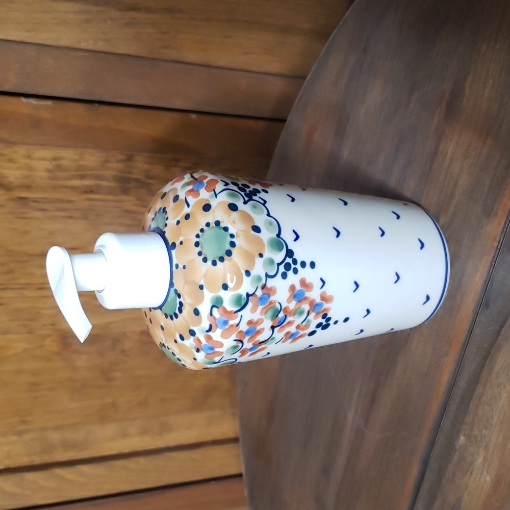 Polish Pottery AVERY Soap Pump